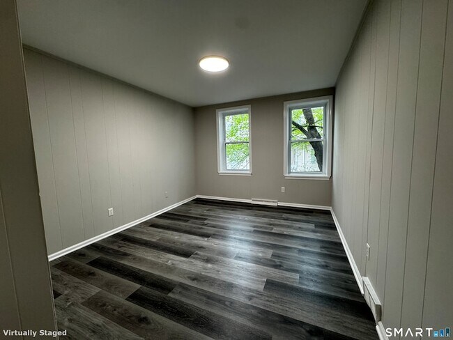 Building Photo - 45-51-51 Cowles St