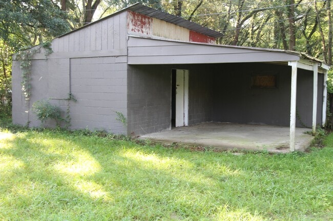 Building Photo - 2906 Rosebriar Ave