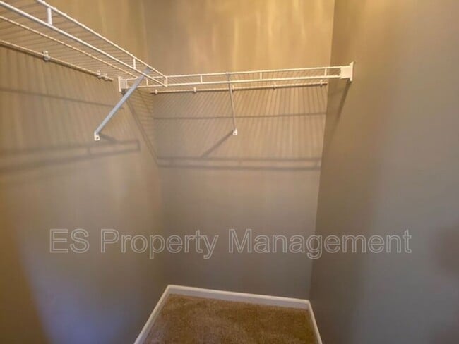 Building Photo - 6629 W Denton Dr