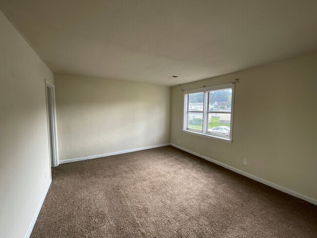 Building Photo - Fairfield Apartments - Ensley