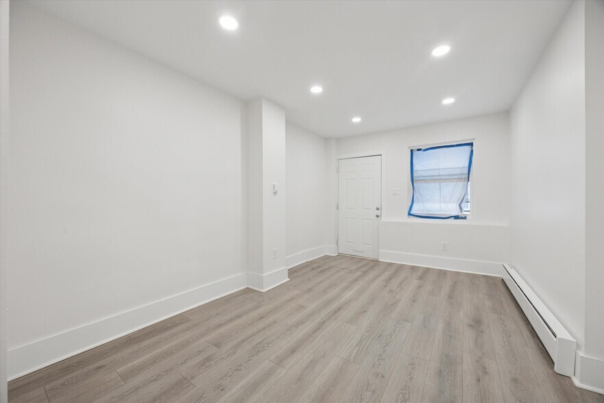 Building Photo - 3247 N Marston St