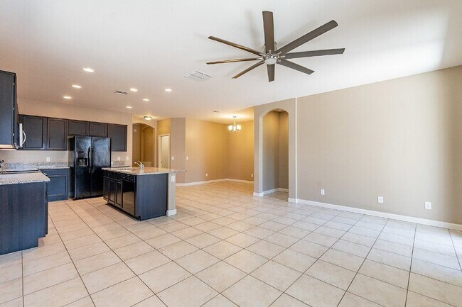 Building Photo - 41391 W Williams Way
