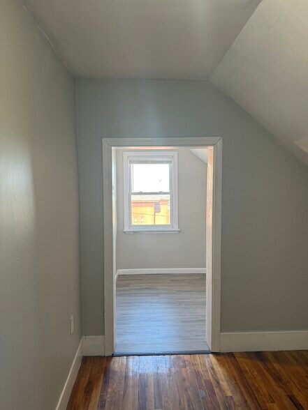 Building Photo - 4 South Harlem Street