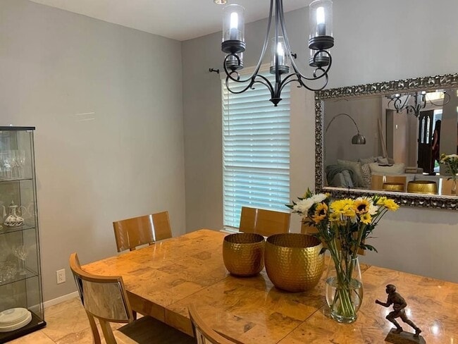 Building Photo - 5739 Henniker Dr