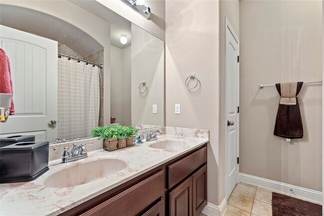 Building Photo - 11125 Cherisse Dr