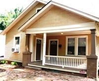 Building Photo - Spacious 2BR Duplex with All Appliances and Great Deck! Near Duke and Downtown!
