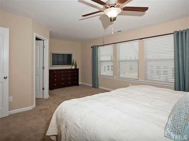 Building Photo - 2147 Sunny Cove Dr