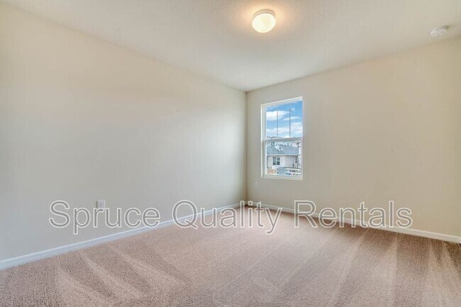 Building Photo - 7756 Syracuse Dr