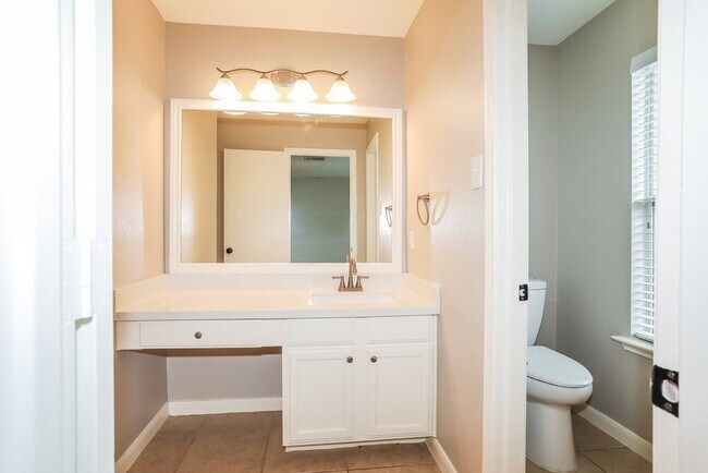 Building Photo - 6642 Durango Creek Dr