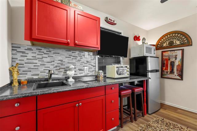 Building Photo - 7805 Corina Dr