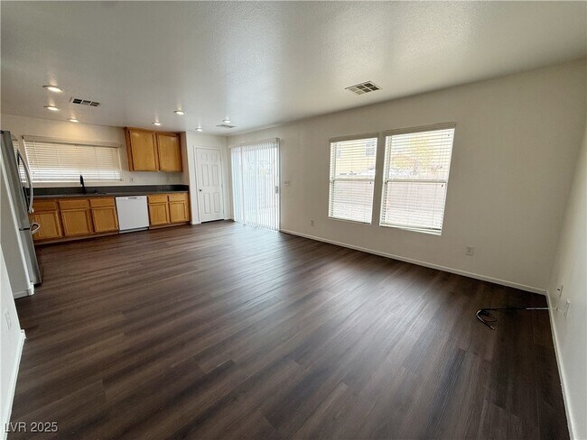 Building Photo - 6228 Mercer Valley St