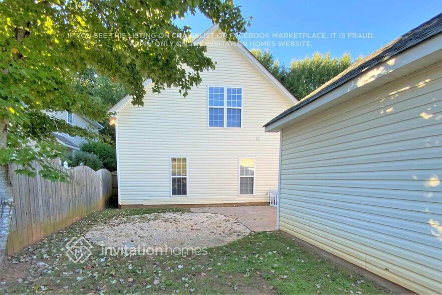 Building Photo - 13052 Meadowmere Rd