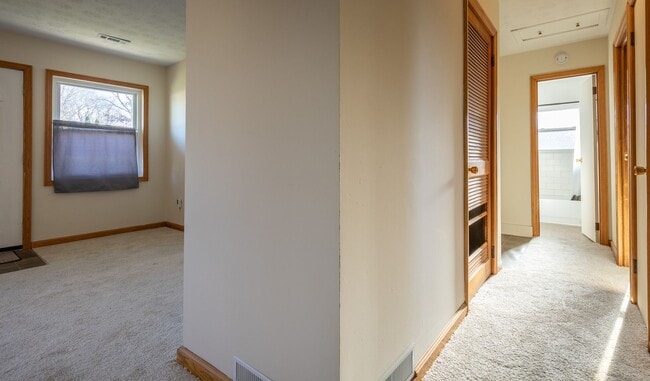 Building Photo - Charming 3BD/1BA Ranch Home For Rent