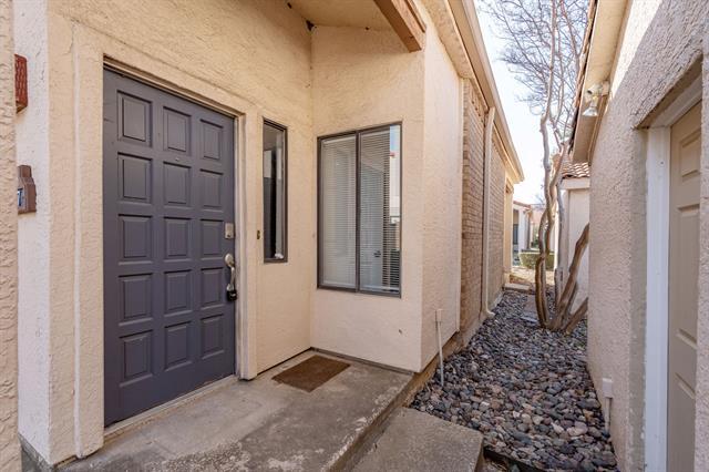 Building Photo - 521 Ranch Trail