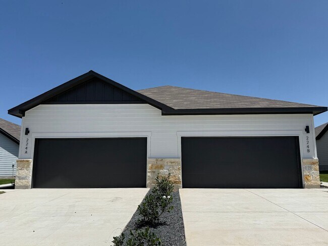 Building Photo - Come and See for Yourself Why Emma Park is...