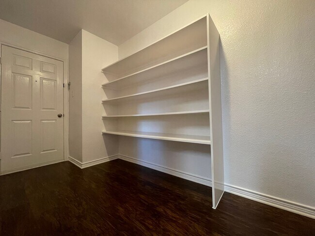 Building Photo - PRICE REDUCED!!! Denton County but Northwe...