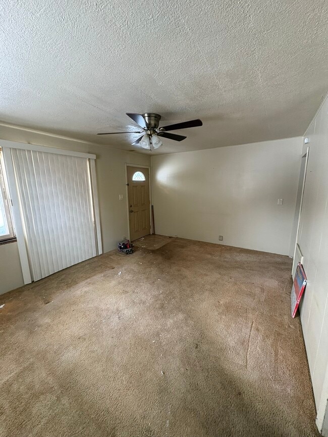 Building Photo - 313 E North St