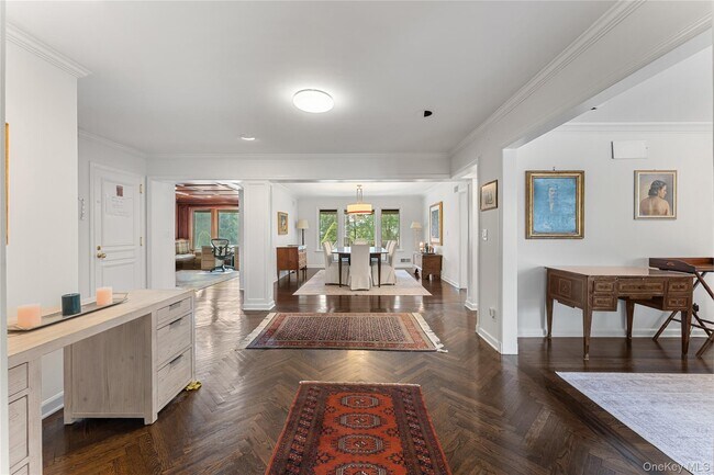 Building Photo - 40 Meadow Rd