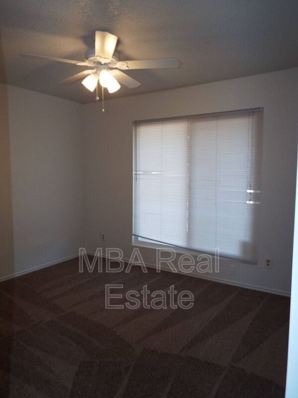 Building Photo - 1688 W Village Way