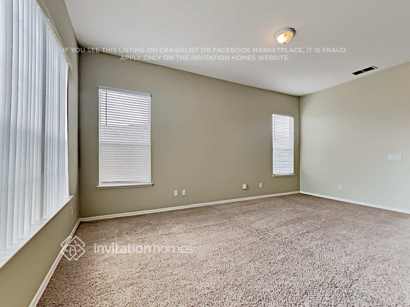 Building Photo - 2061 Cedar Park Ln