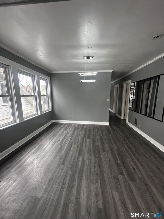 Building Photo - 145 Lenox Ave