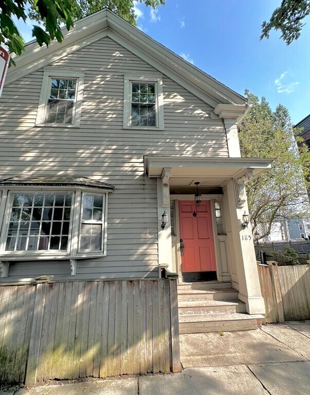 Building Photo - 177 E St