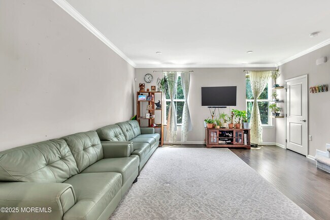 Building Photo - 605 Bayside Ct