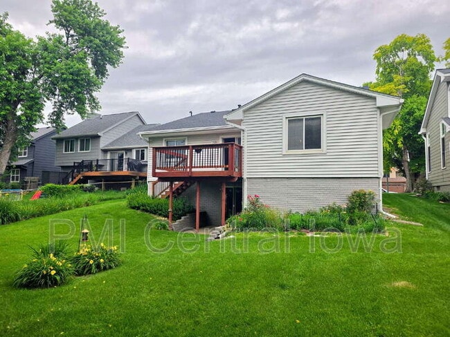 Building Photo - 5310 Brookview Dr