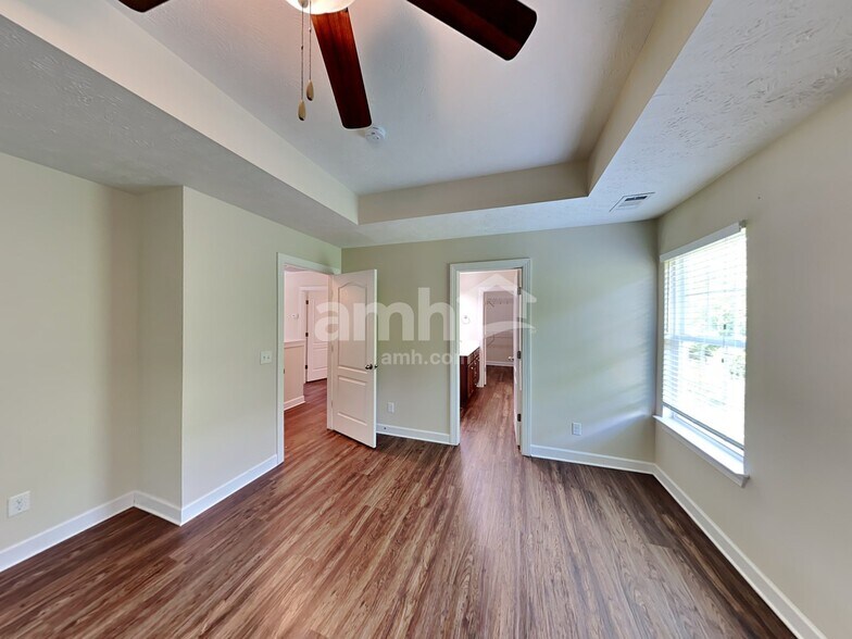 Building Photo - 6947 Calderwood Dr
