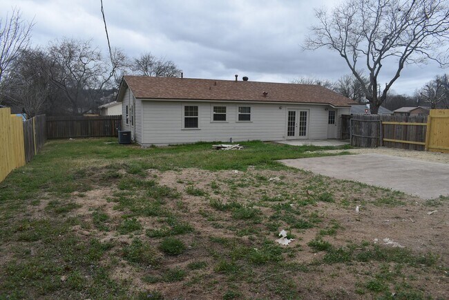 Building Photo - 201 North Dr
