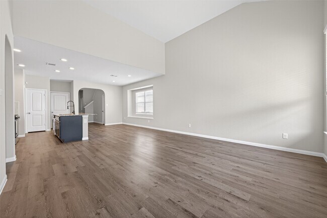 Building Photo - 3548 Cannon Dr