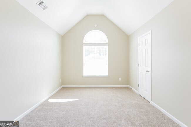 Building Photo - 6322 Shell Dr SW