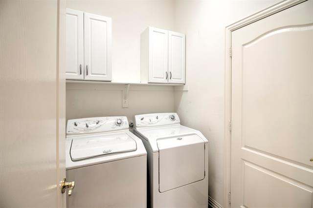 Building Photo - 9605 Orangewood Trail