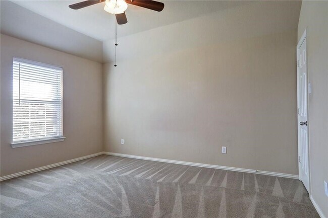 Building Photo - 13393 Mondovi Dr