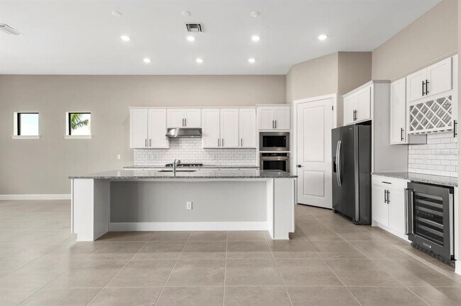 Building Photo - 1394 Sailview Pl