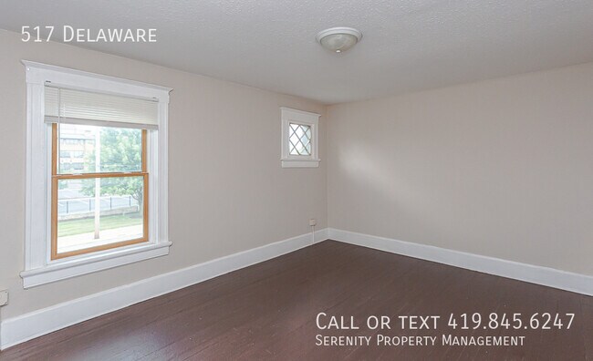 Building Photo - 517 Delaware-