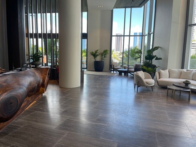 Building Photo - Brand NEW! Koula Studio