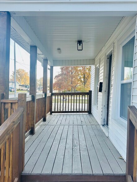 Building Photo - 121 S 34th St