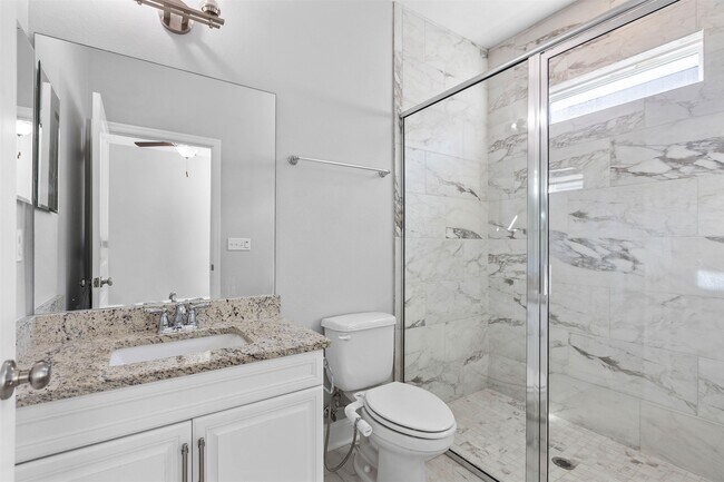 Building Photo - 8756 Glen Oak Trail