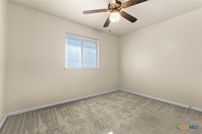 Building Photo - 211 Sims Ridge Dr