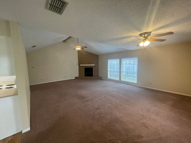 Building Photo - 5217 Tartan Dr
