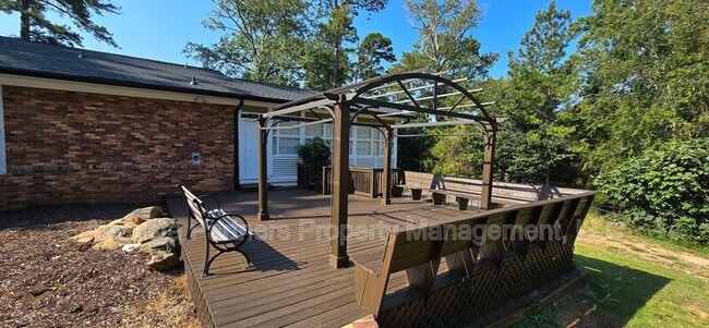 Building Photo - 289 Ashbrook Dr