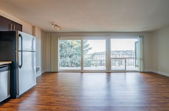 Interior Photo - Mark Spencer Apartments
