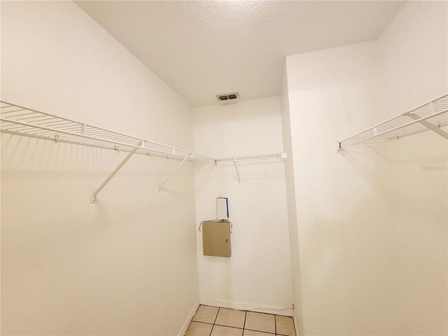 Building Photo - 2008 N Albany Ave