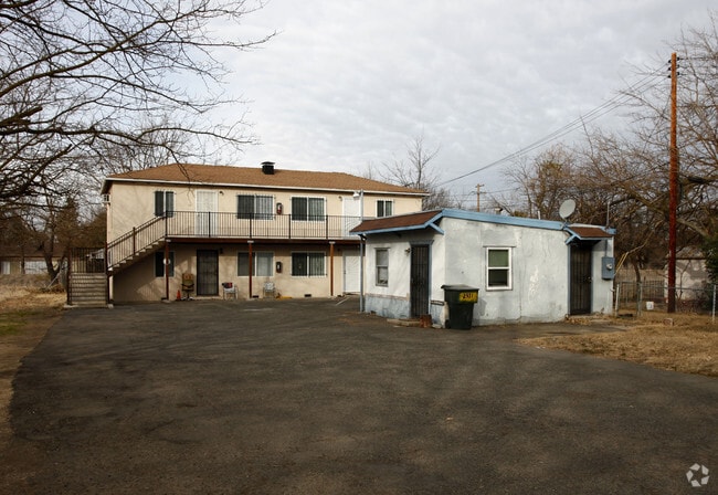 Building Photo - 2931 Rio Linda Boulevard