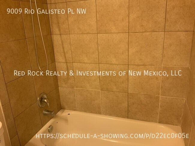 Building Photo - 9009 Rio Galisteo Pl NW