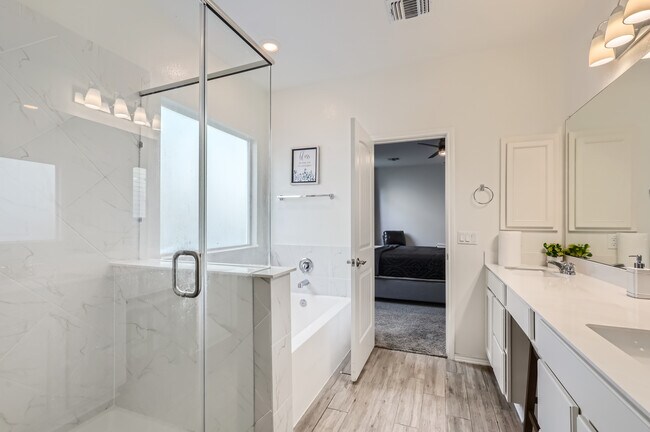 Building Photo - 2110 Goji Ln