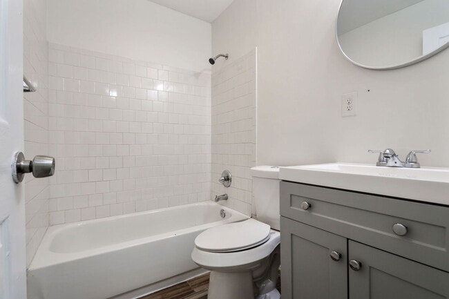 Building Photo - 619 Oliver St NW