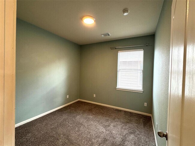 Building Photo - 11400 W Parmer Ln