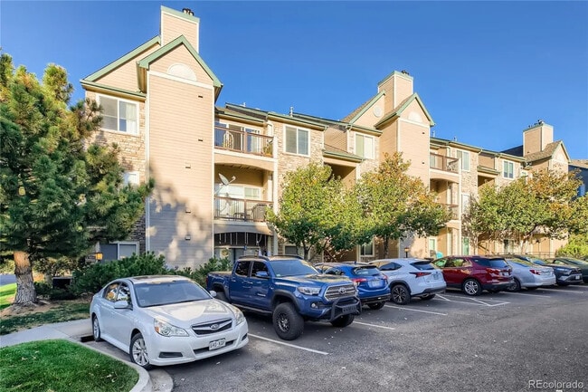 Building Photo - 7415 S Alkire St